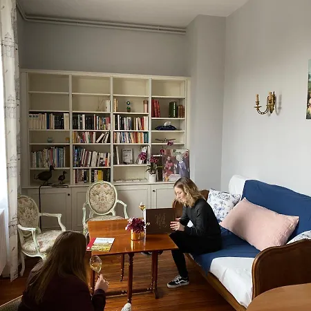 Bed & Breakfast La By Michel Gonet *