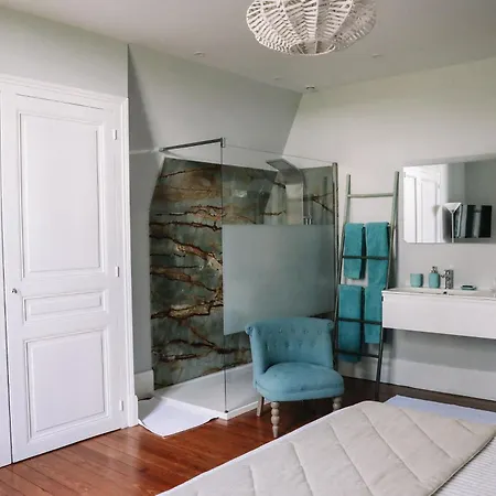 Bed and breakfast La By Michel Gonet